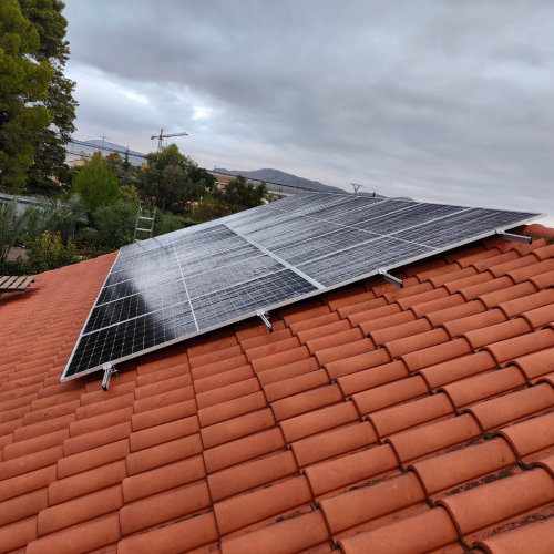 placa solar desde un lateral